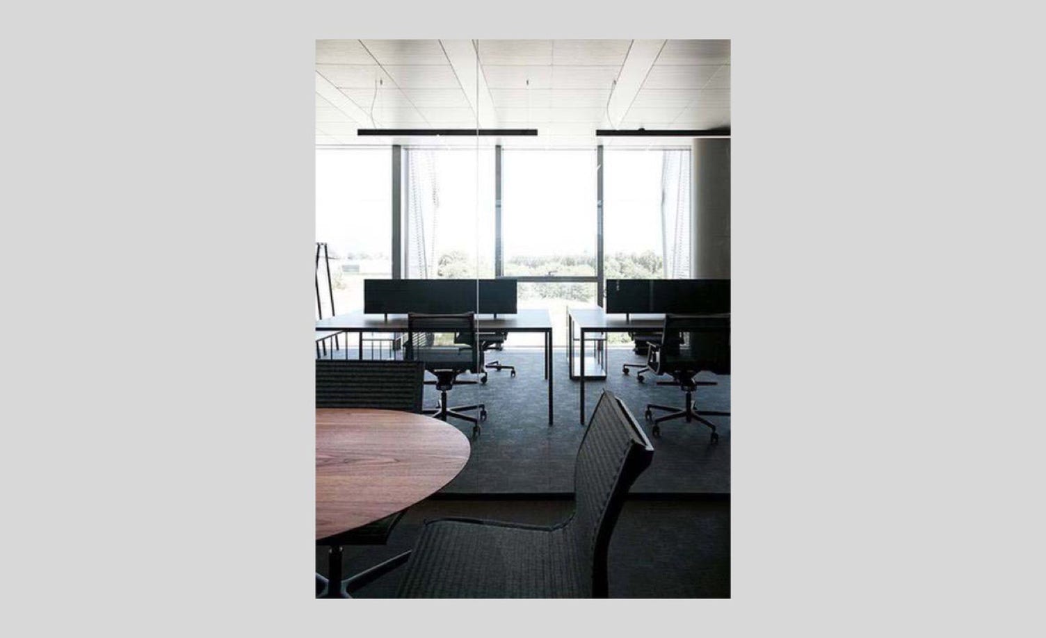 Architetto Stefania Pellegrinelli work directionals office in kilometro rosso innovation district bergamo